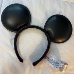 Disney Classic Mickey Mouse Ears
